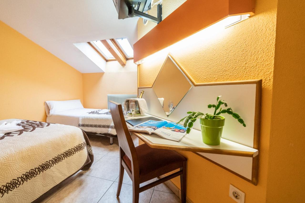 Hotel Les Terres ラルドーサ エクステリア 写真