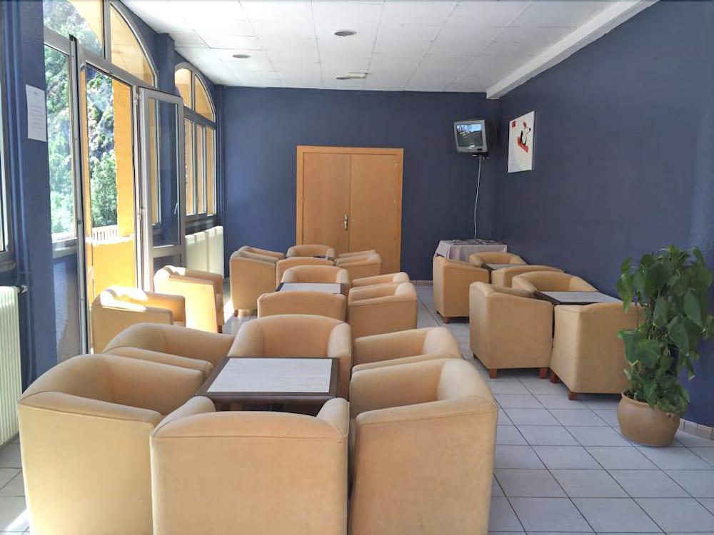 Hotel Les Terres ラルドーサ エクステリア 写真